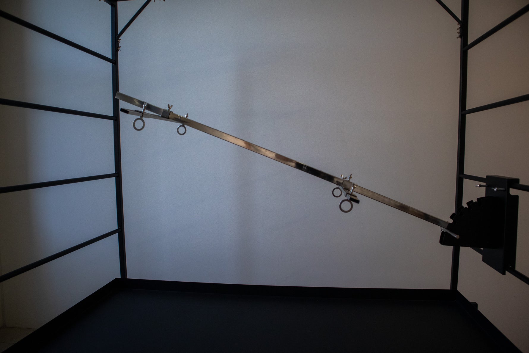 Attachment system compatibility with Asado Cross and cooking frames